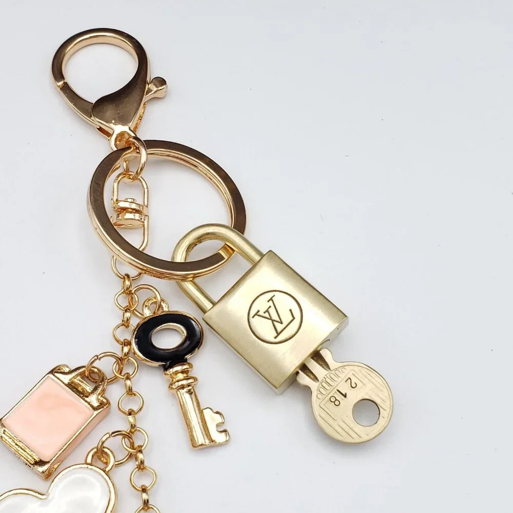 LV Gold Padlock Authentic 🔑 Luxury Bag Charm w/ Unbranded Keychain